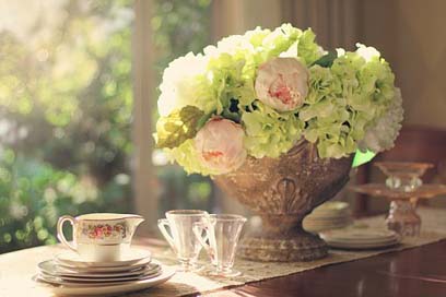 Table-Setting Flowers Vintage-China Vintage-Dishes Picture