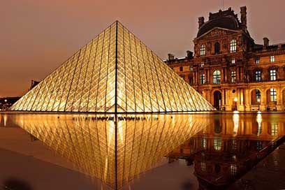 Louvre Tourism Paris Pyramid Picture