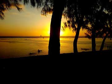 La-Runion Sea Beach Sunset Picture