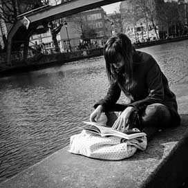 Paris Canal-Saint-Martin Woman Street Picture